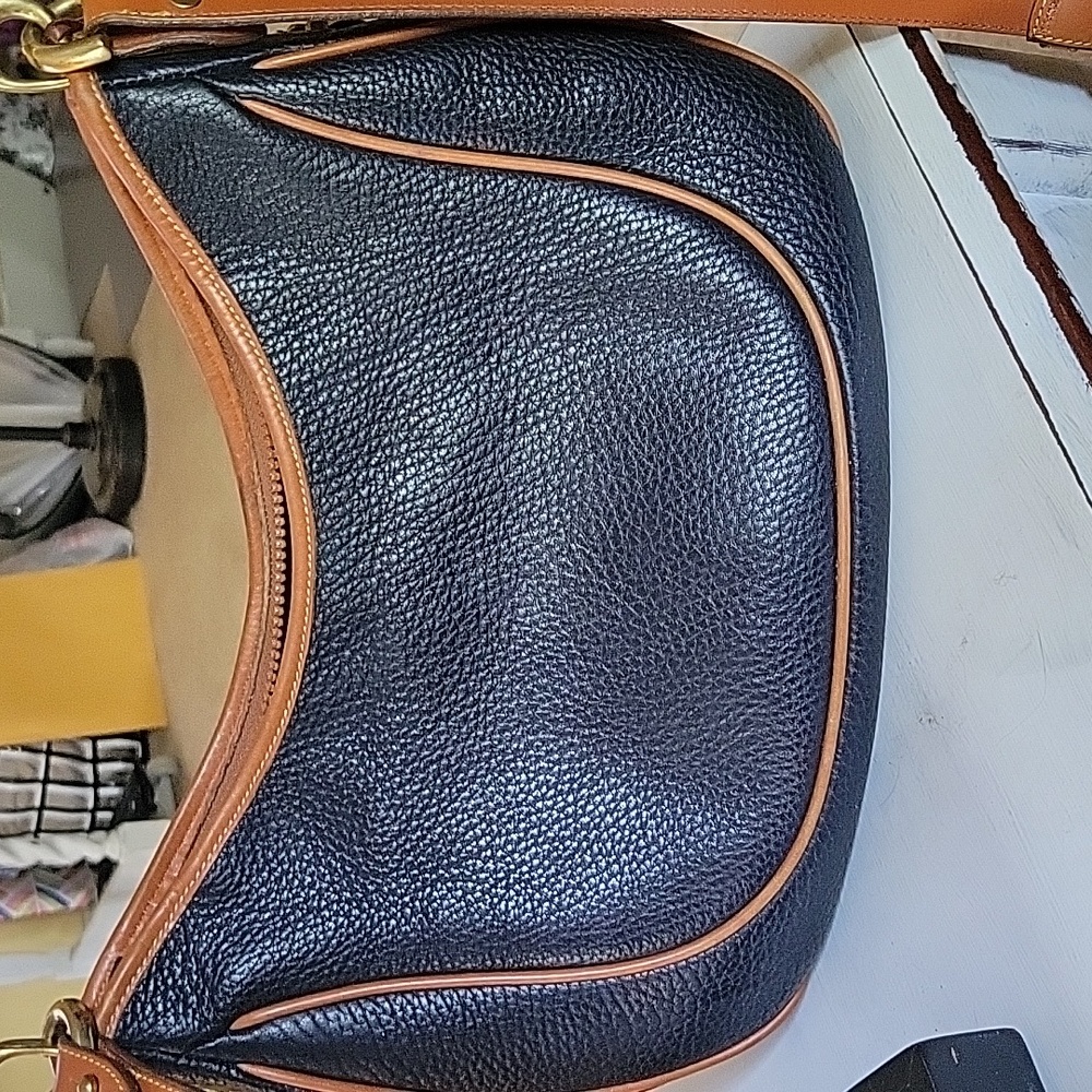 Dooney & Bourke Black and Brown Shoulder Bag Crescent Hobo Real Leather Vintage - Picture 2 of 15